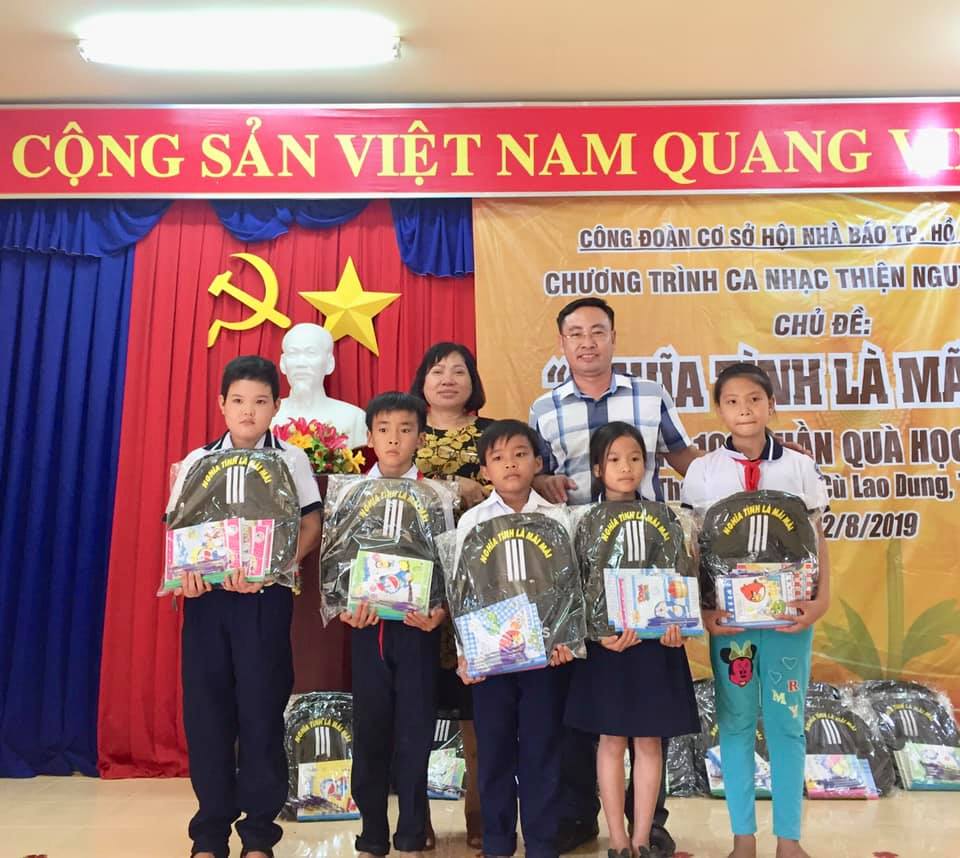 SẺ CHIA YÊU THƯƠNG, CHO ĐI LÀ CÒN MÃI