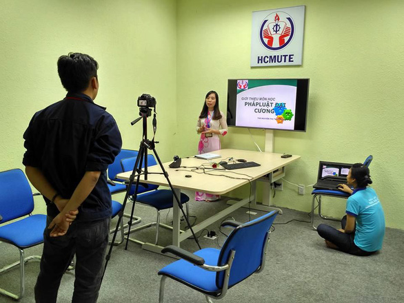 SMART E-LEARNING – Giải Pháp Học Online Thời Công Nghệ 4.0