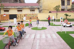 Tăng cường đầu tư cơ sở vật chất cho giáo dục mầm non