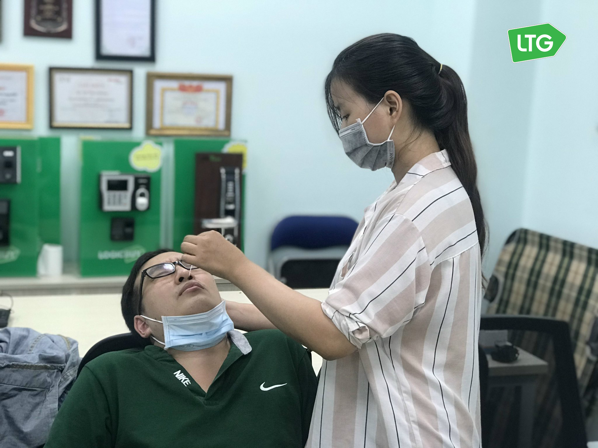 LTG tổ chức test nhanh Covid-19 định kỳ cho CBNV