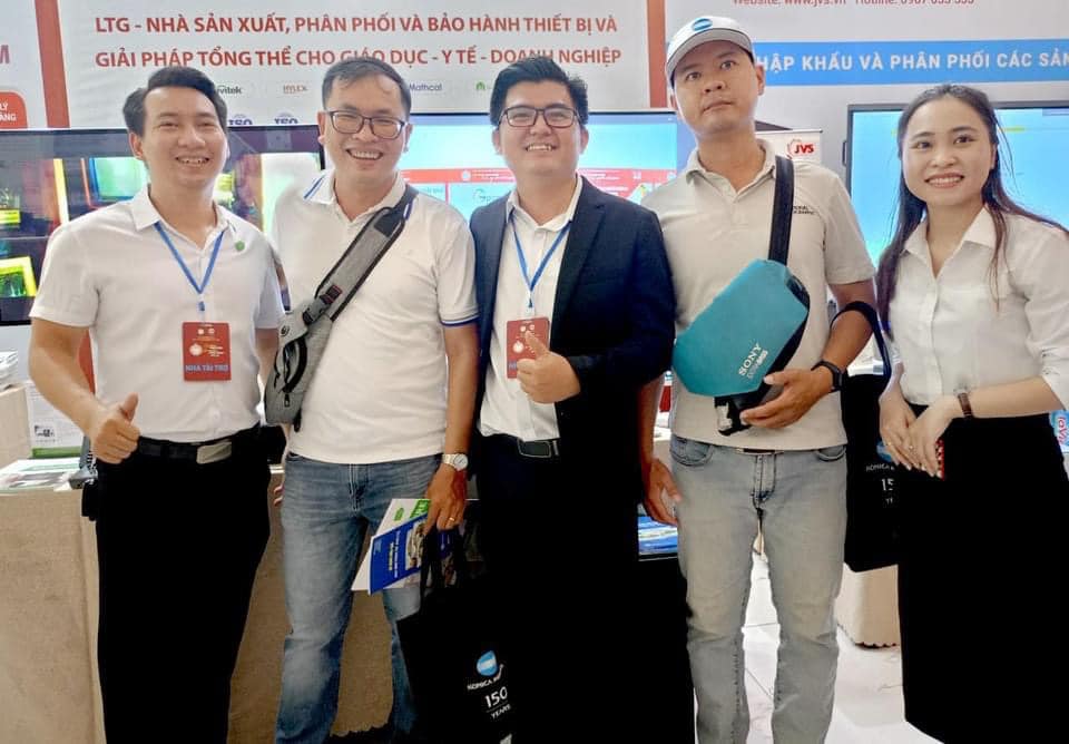 LTG tham dự và là nhà tài trợ Vàng sự kiện Ngày truyền thống Hội thiết bị máy Văn phòng Việt Nam 11-11.