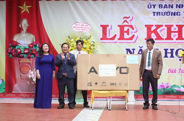 Lễ khai giảng Trường THCS Lương Thế Vinh, huyện Đăk Tô