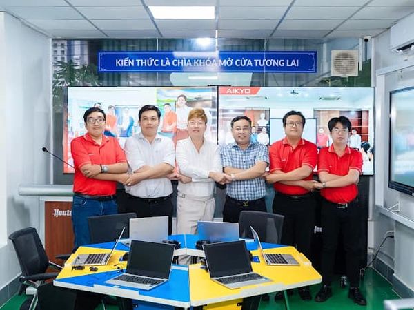 Tâm ta ở đâu sự nghiệp ta ở đó